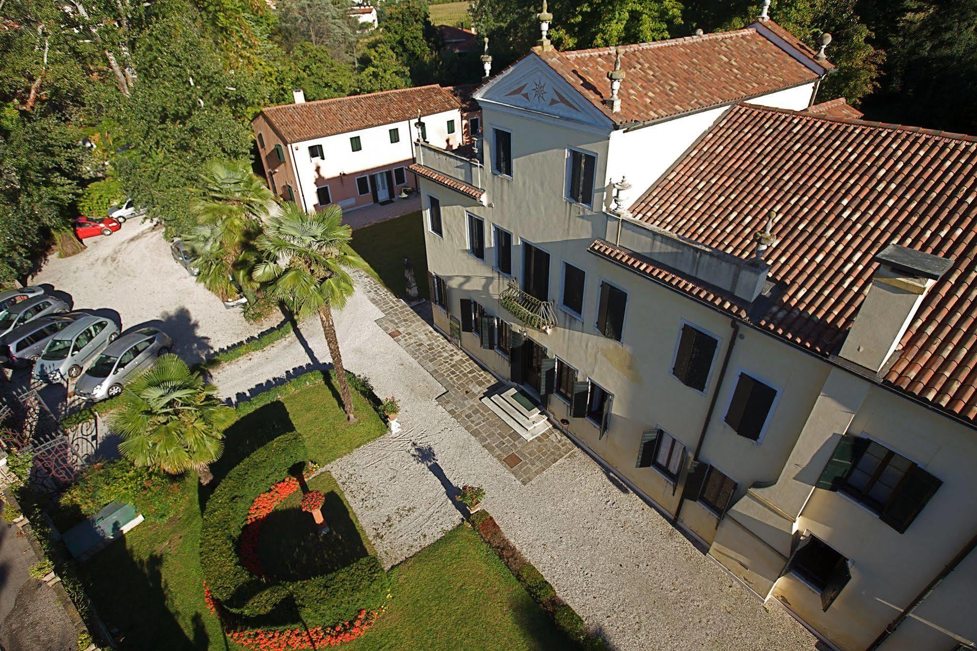 Villa Alberti 돌로 외부 사진