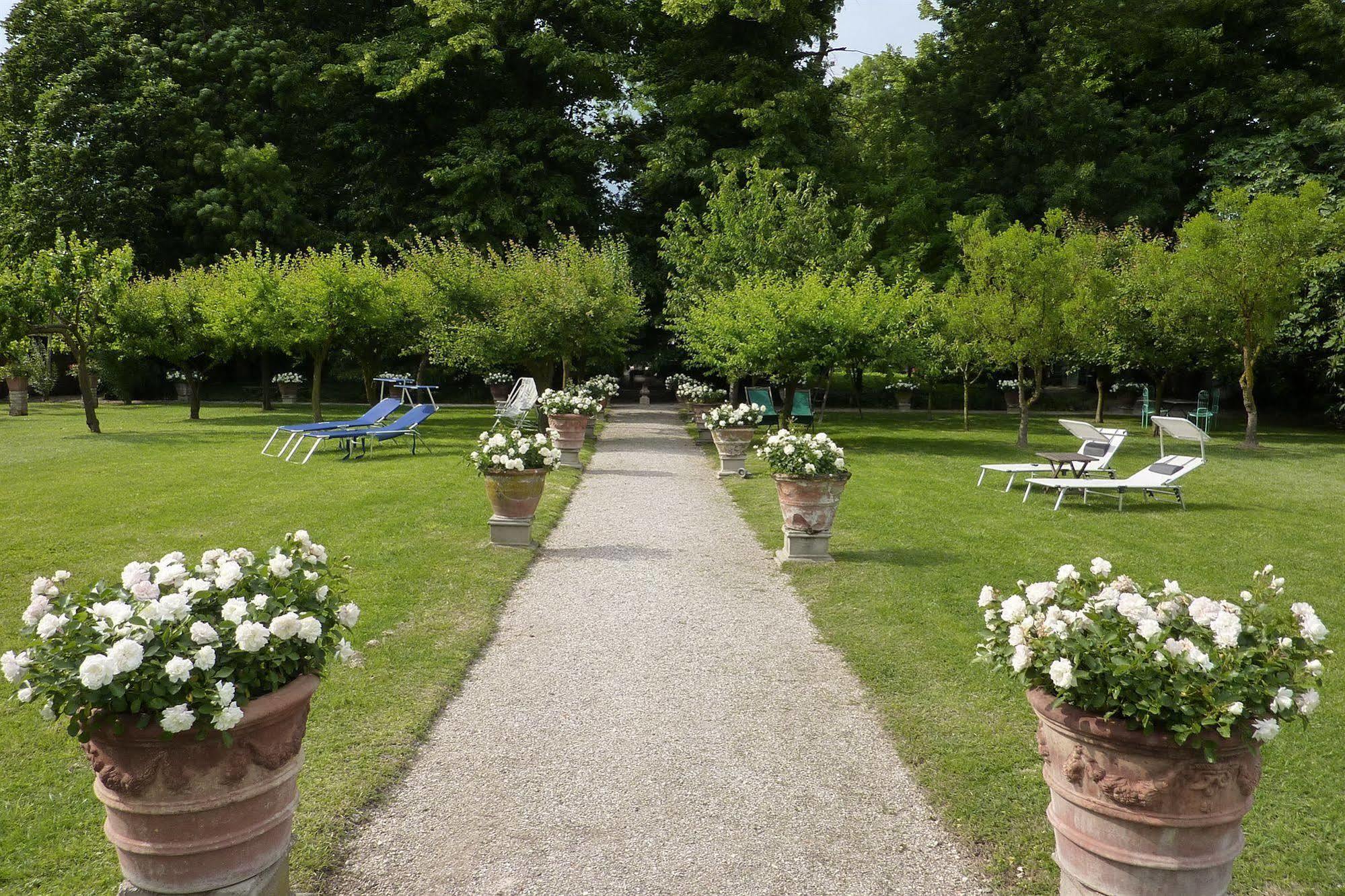 Villa Alberti 돌로 외부 사진